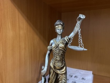 Житель Быстроистокского района признан виновным в истязании детей своей сожительницы