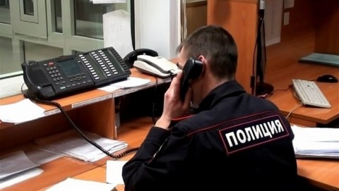 В Быстроистокском районе сотрудники полиции задержали подозреваемого в совершении угона иномарки